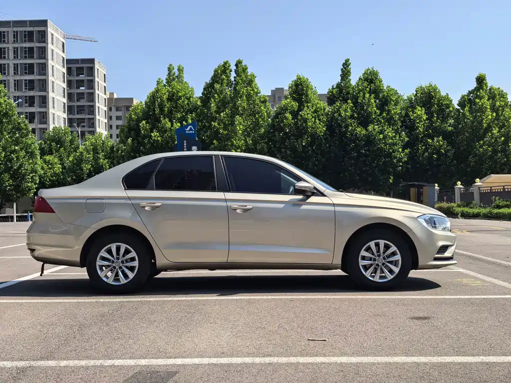Bora 2018 1.5L automatic fashion model купить на сайте DeffCars