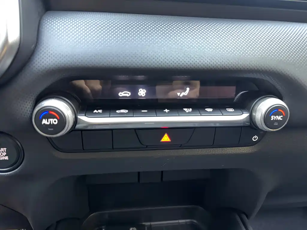 Mazda CX-50 2023 2.0L Leading Edition купить на сайте DeffCars