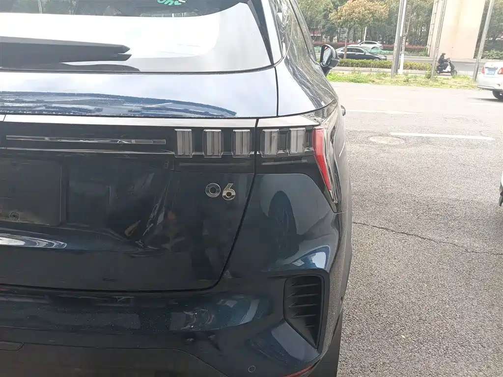 Lynk & Co 06 2020 1.5T Yao Halo купить на сайте DeffCars