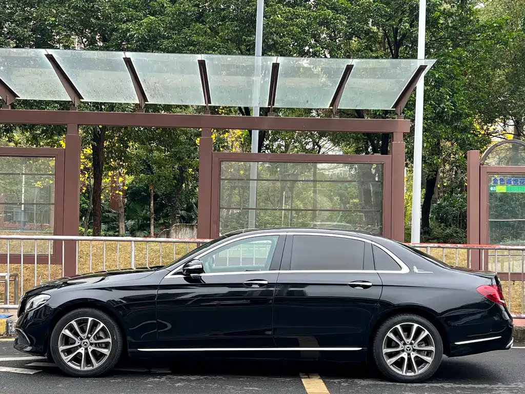 Mercedes-Benz E-Class 2019 E 200 L купить на сайте DeffCars