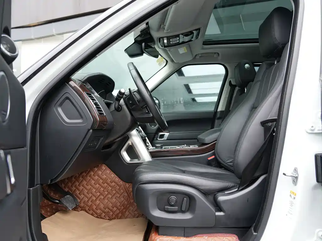 Range Rover 2016 3.0 SC V6 Vogue Extended Edition купить на сайте DeffCars