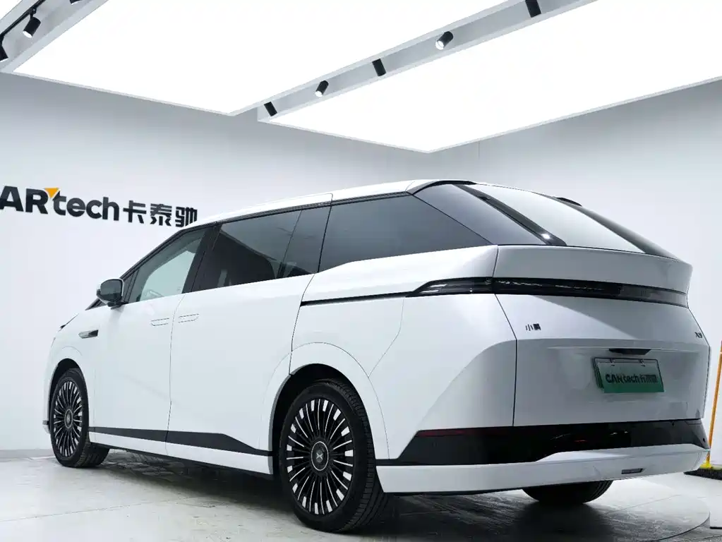 Xpeng X9 2025 pure electric 740 long battery life Max купить на сайте DeffCars