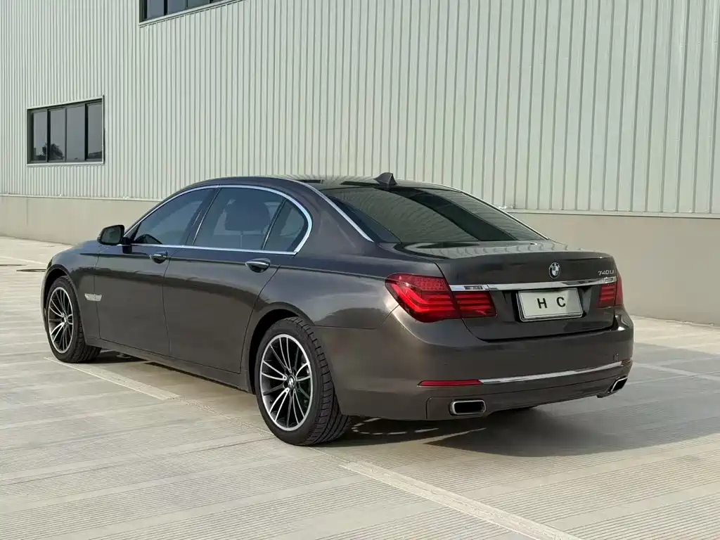 BMW 7 Series 2013 730Li Luxury купить на сайте DeffCars