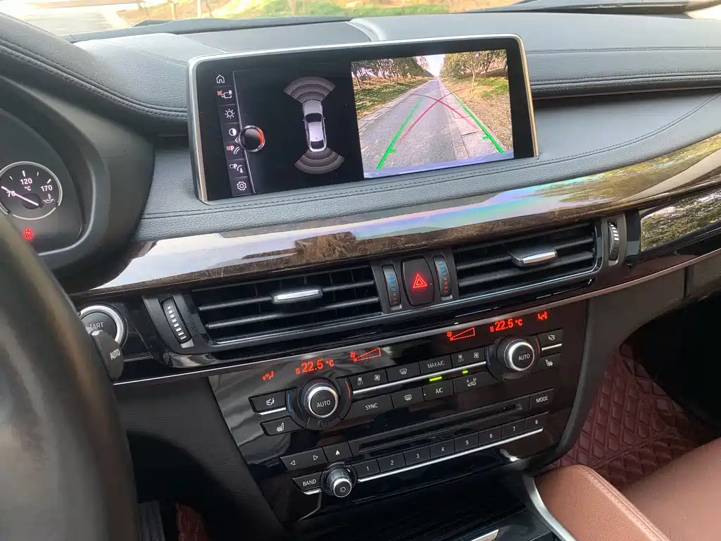 BMW X6 2015款 xDrive28i купить на сайте DeffCars