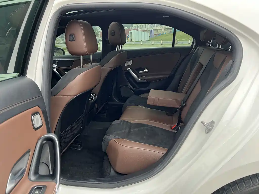 Mercedes-Benz A-Class 2020 A 200 L Sports Sedan купить на сайте DeffCars