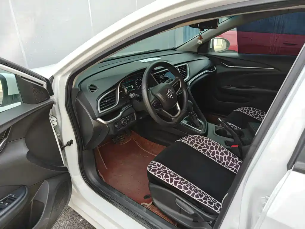 Yinglang 2021 model model 1.5L automatic elite model купить на сайте DeffCars