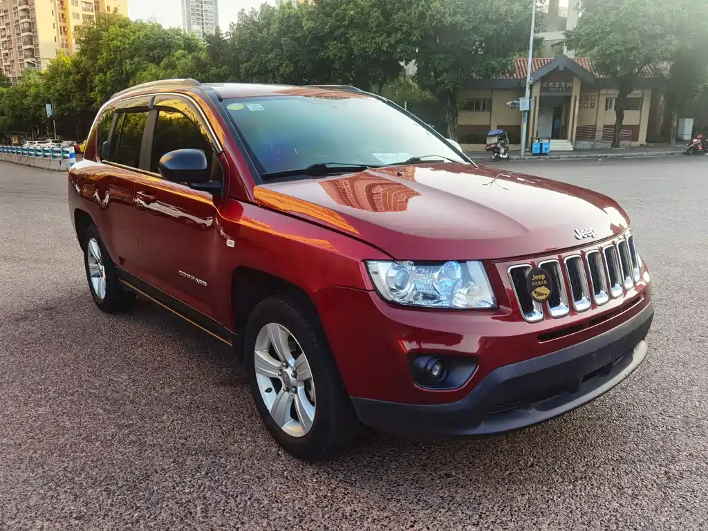 Compass Import 2012 2.4L 4WD Deluxe Edition купить на сайте DeffCars