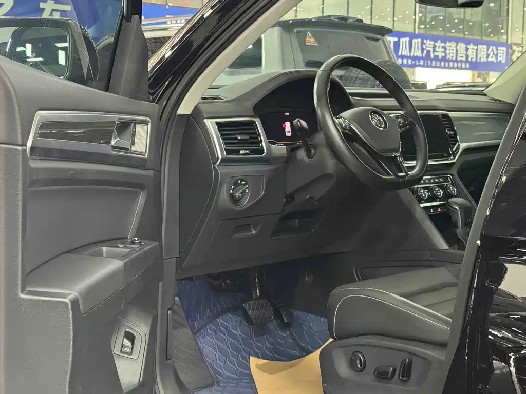 Touron 2020 facelift 530 V6 four-wheel drive luxury version купить на сайте DeffCars