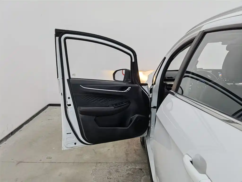 Vision X3 2021 PRO 1.5L CVT Premium Type купить на сайте DeffCars