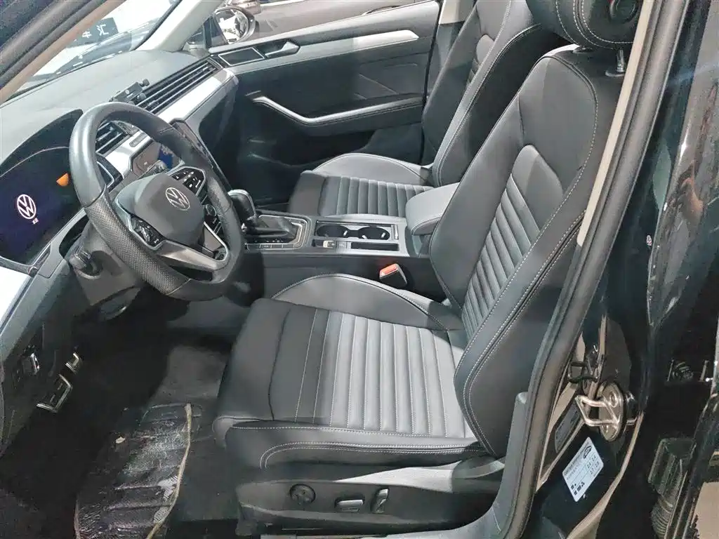 Magotan 2023 2 million commemorative edition 280TSI DSG comfort model купить на сайте DeffCars