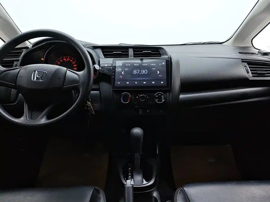 Fit 2018 1.5L CVT Comfort Edition купить на сайте DeffCars