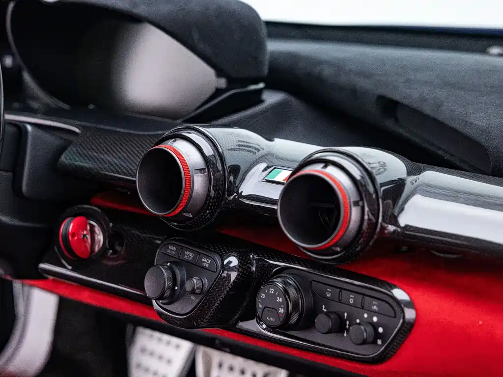 LaFerrari 2014 6.3L Standard Edition купить на сайте DeffCars