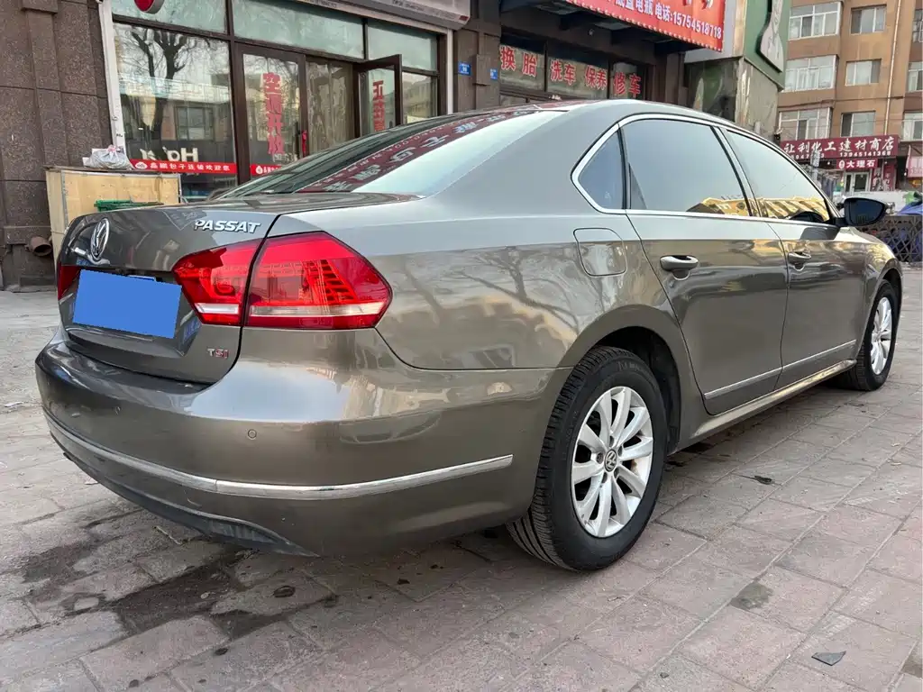 Passat 2011 1.8TSI DSG Premium Edition купить на сайте DeffCars