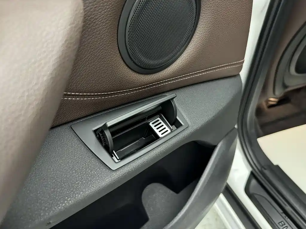 BMW X1 2019 xDrive20Li Exclusive Model купить на сайте DeffCars