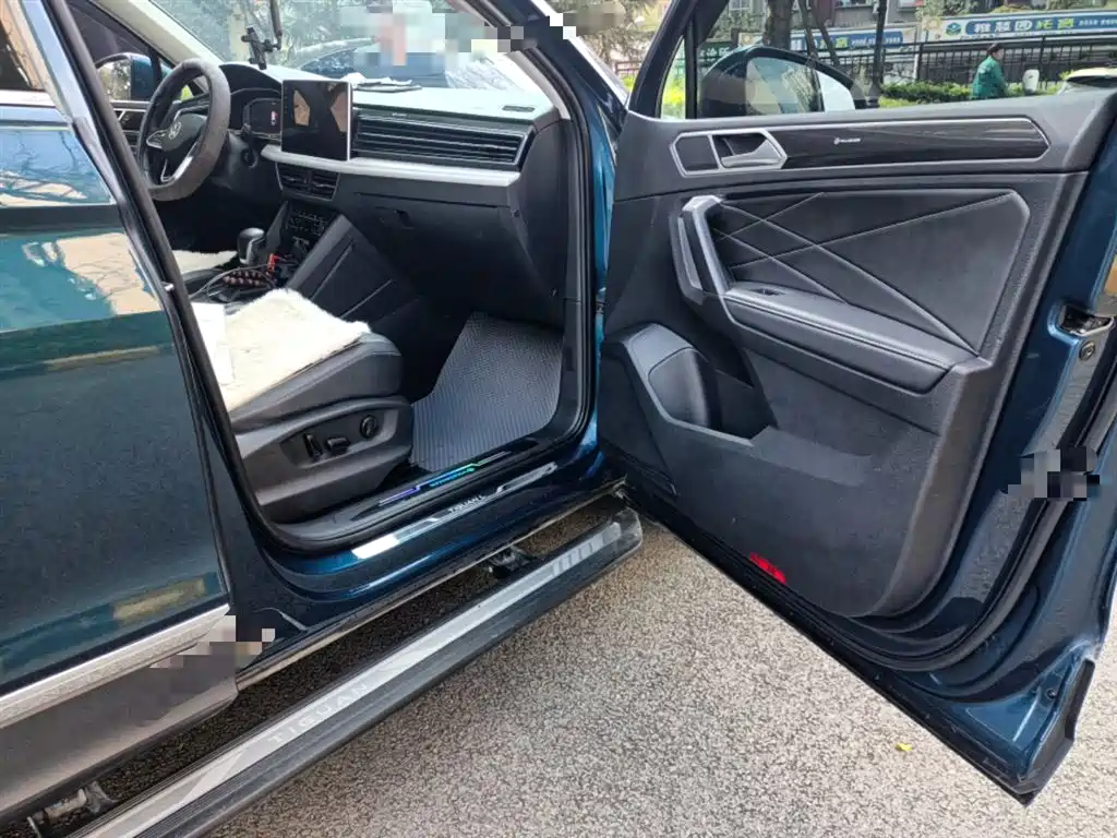 Tiguan L 2022 330TSI automatic two-wheel drive smart version купить на сайте DeffCars