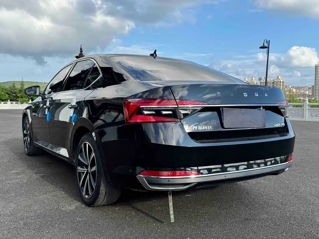 Superb 2023 facelift TSI280 DSG exclusive version купить на сайте DeffCars