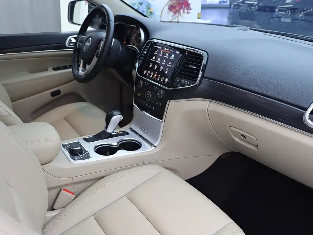 Grand Cherokee imported 2020 3.6L Elite Navigation Edition купить на сайте DeffCars