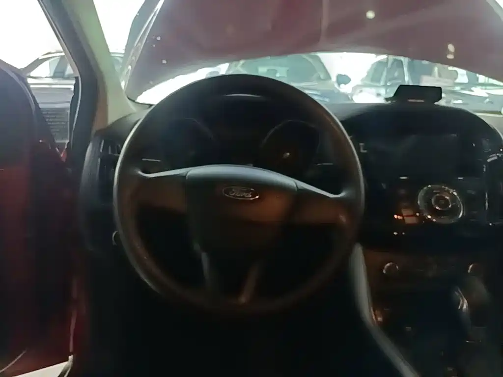 Focus 2015 Duplex 1.6L Automatic Comfort Edition купить на сайте DeffCars