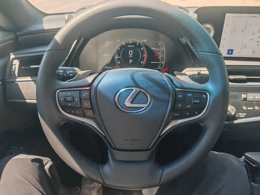 Lexus ES 2024 200 Premium Edition купить на сайте DeffCars