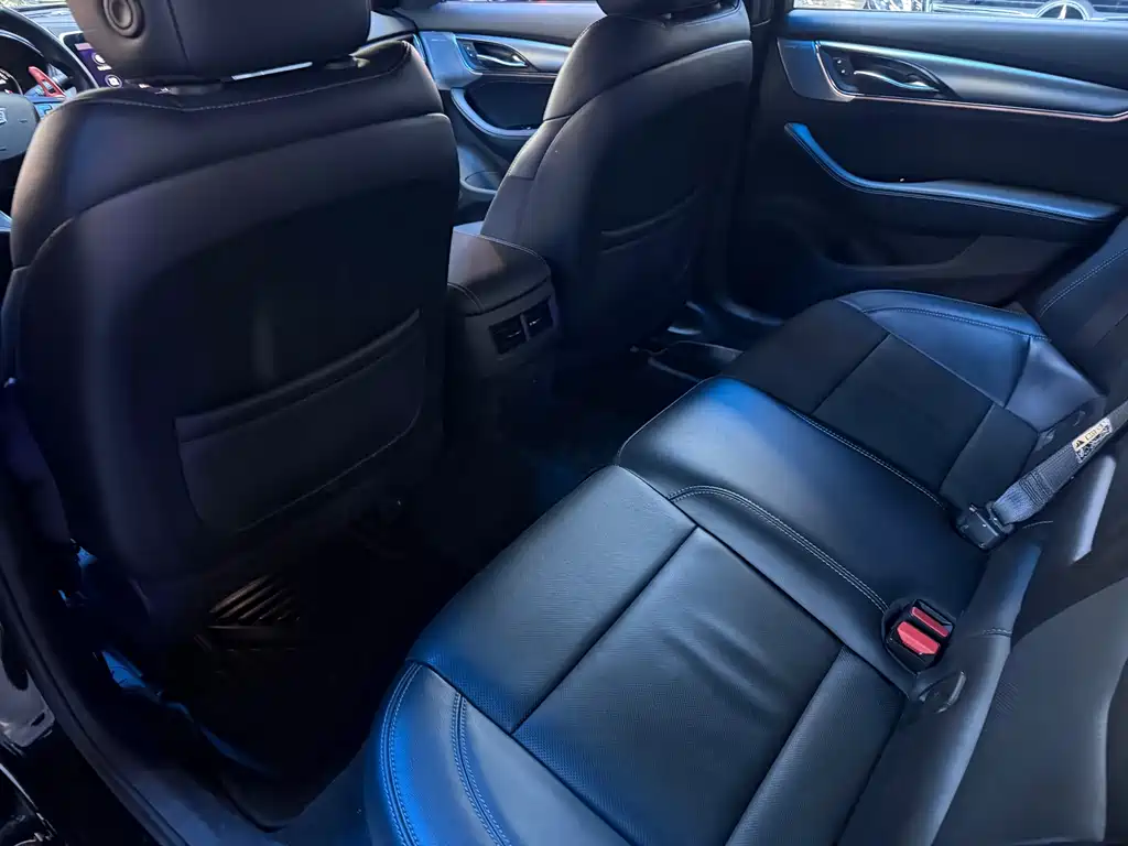 Cadillac CT5 2022 28T luxury model купить на сайте DeffCars