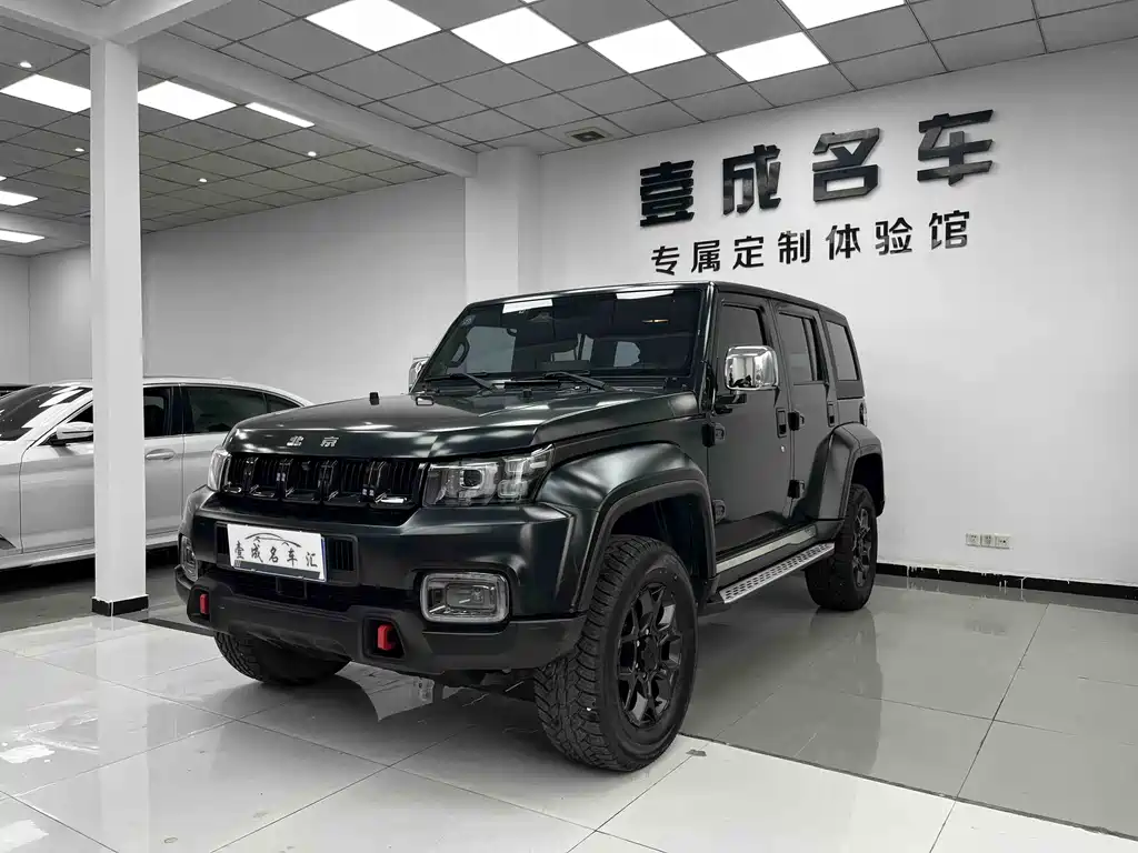 Beijing Off-Road BJ40 2021 2.0D Automatic Four-wheel Drive Blade Hero Edition Knight Type (front and rear electronically controlled locks) купить на сайте DeffCars