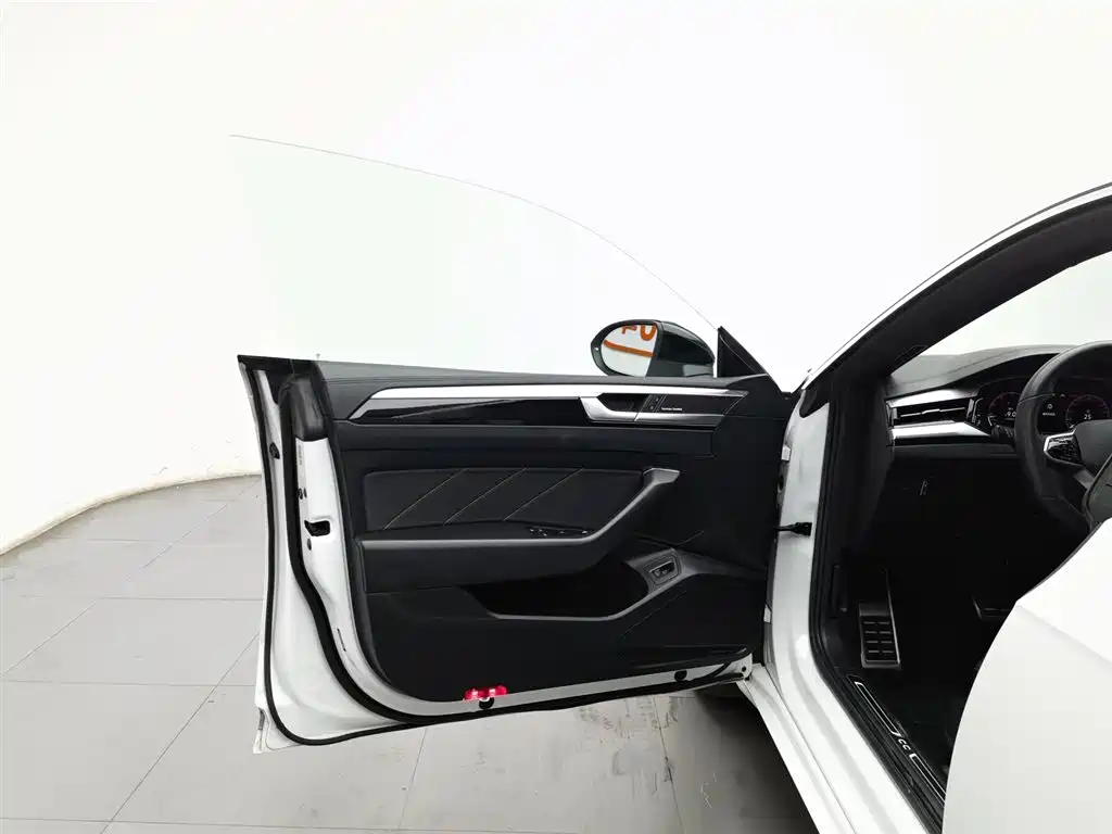 FAW-Volkswagen CC 2021 380TSI eye-catching version купить на сайте DeffCars
