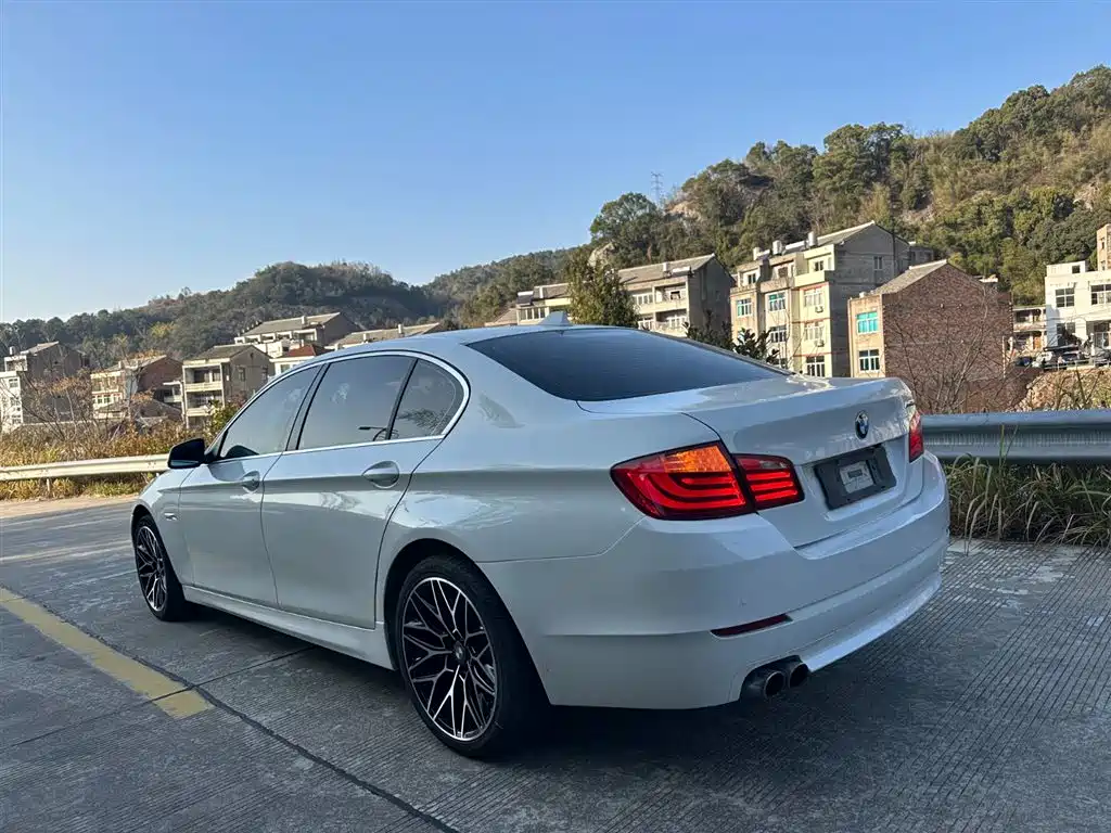 BMW 5 Series 2012 523Li Luxury Model купить на сайте DeffCars