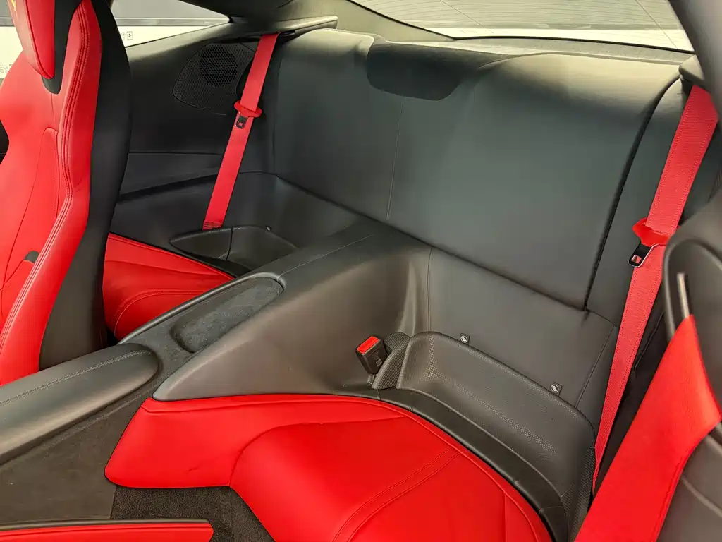 Roma 2020 3.9T V8 купить на сайте DeffCars