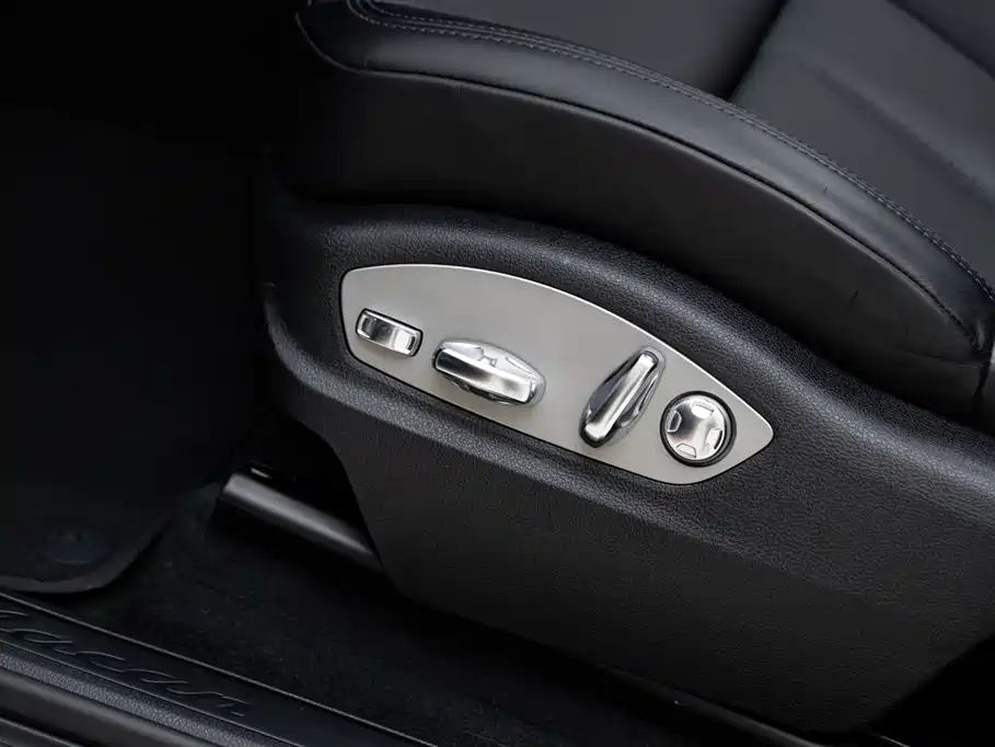 Macan 2022 Macan 2.0T купить на сайте DeffCars