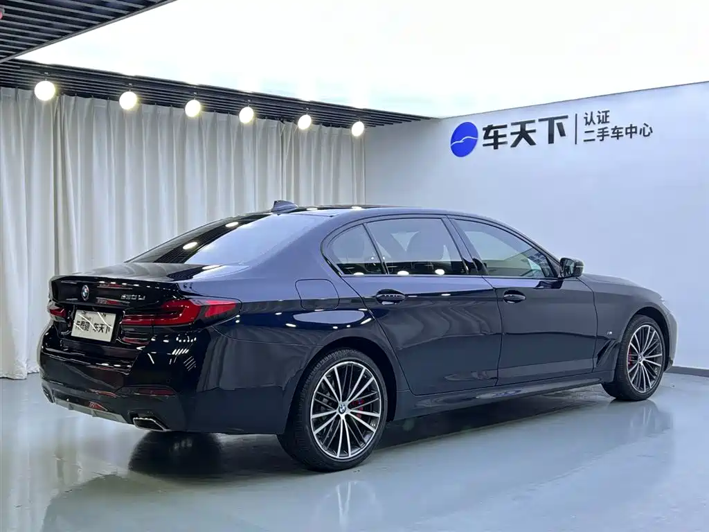 BMW 5 Series 2022 facelift 530Li leading M sports package купить на сайте DeffCars