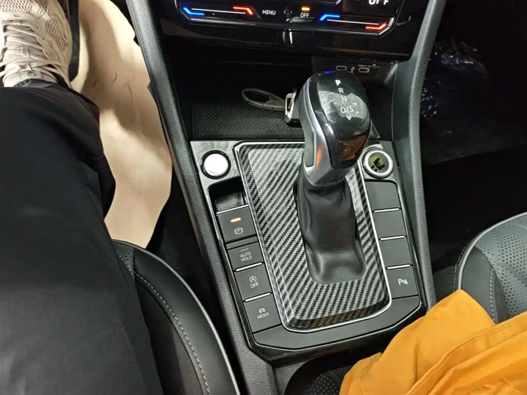 Sagitar 2023 300TSI DSG Excellence Edition купить на сайте DeffCars
