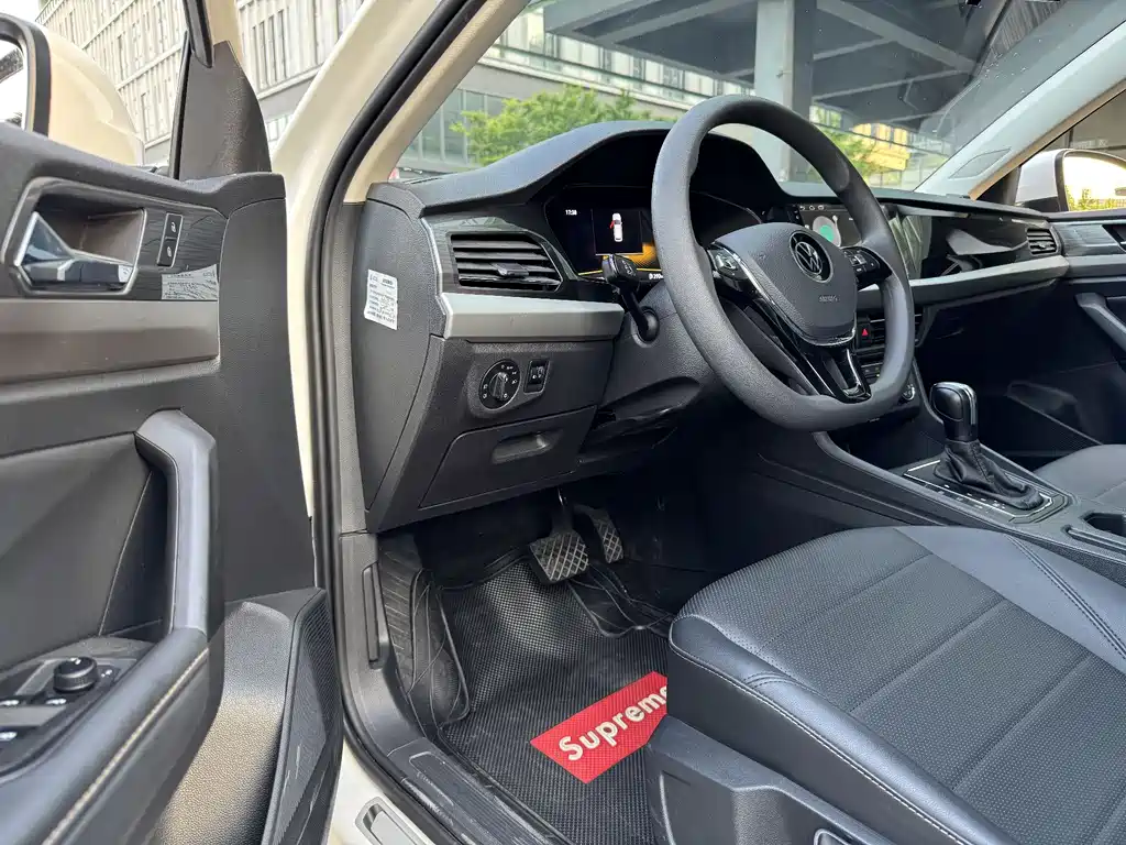 Lavida 2021 1.5L automatic comfort version купить на сайте DeffCars