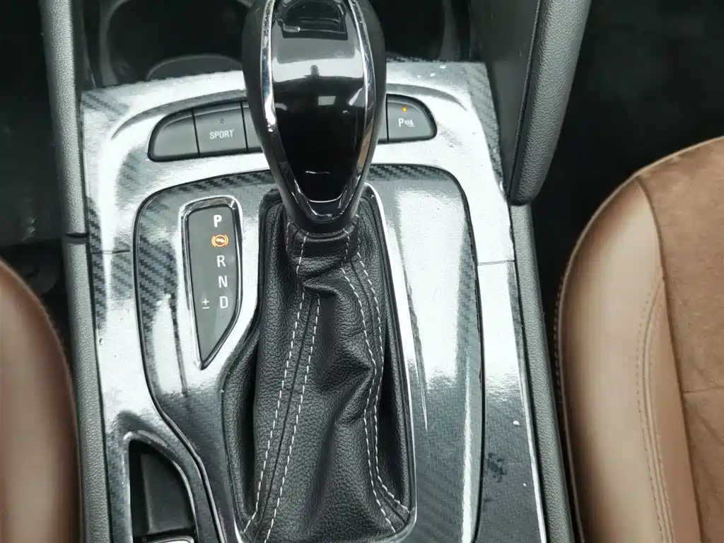 Regal 2017 20T luxury model купить на сайте DeffCars