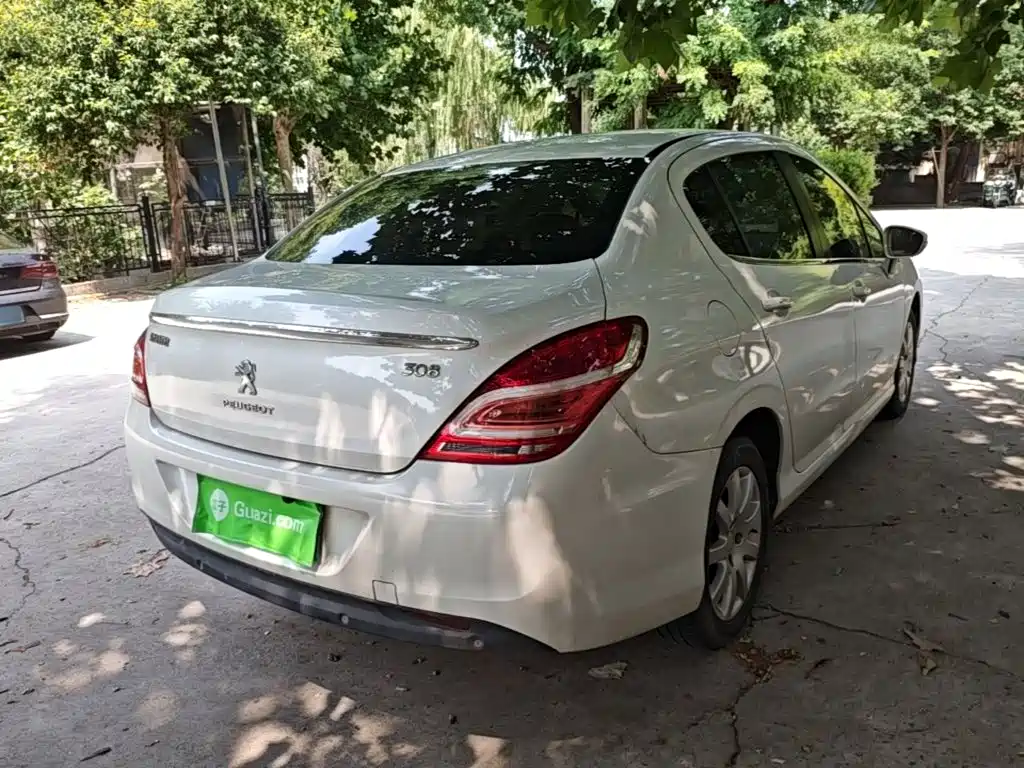 Peugeot 308 2013 1.6L Automatic Premium Edition купить на сайте DeffCars