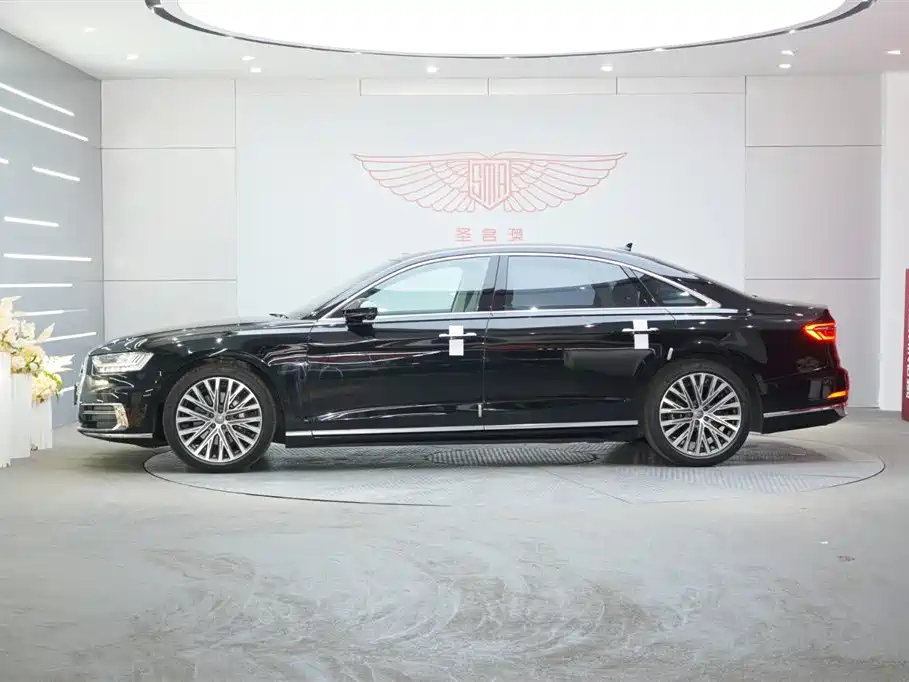 Audi A8 2019 facelift Plus A8L 50 TFSI quattro luxury model купить на сайте DeffCars