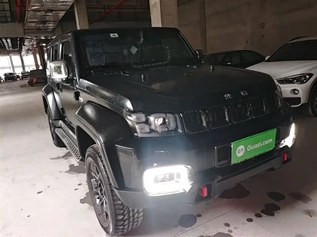 Beijing Off-Road BJ40 2023 2.0D Automatic Four-wheel Drive Blade Hero Edition Knight Type купить на сайте DeffCars