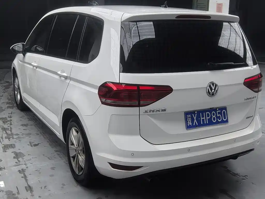Touran 2018 Touran L 280TSI DSG Fashion Edition 7 seats National V купить на сайте DeffCars