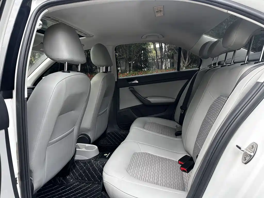Xinrui 2016 1.6L automatic version купить на сайте DeffCars