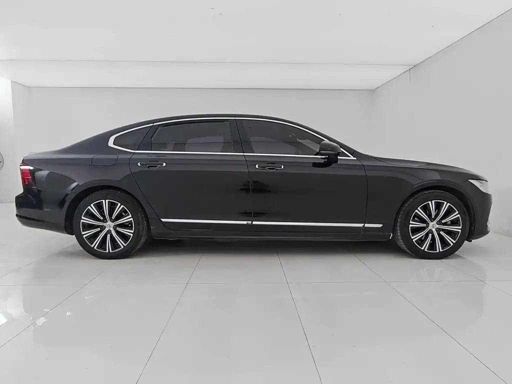 Volvo S90 2021 B5 Zhiyi Luxury Edition купить на сайте DeffCars
