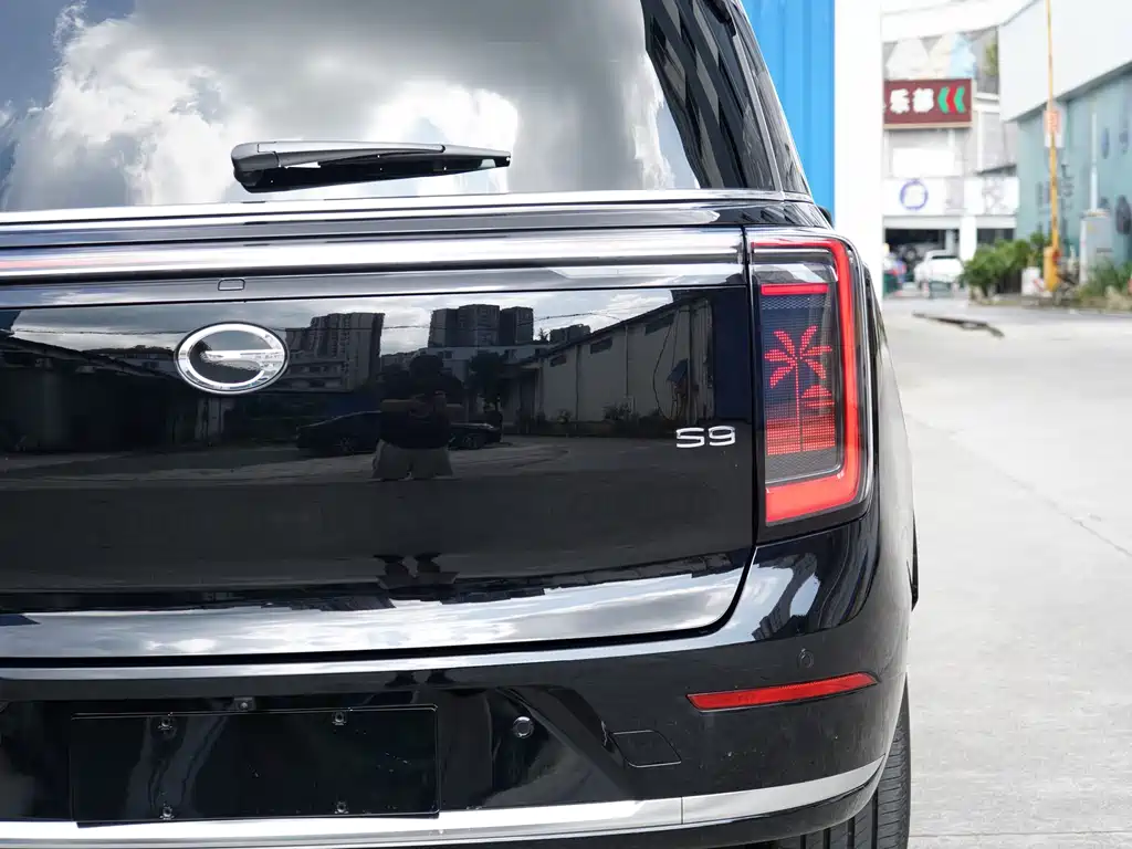 Trumpchi Yearning S9 2025 Qiankun UItra 5-seater купить на сайте DeffCars