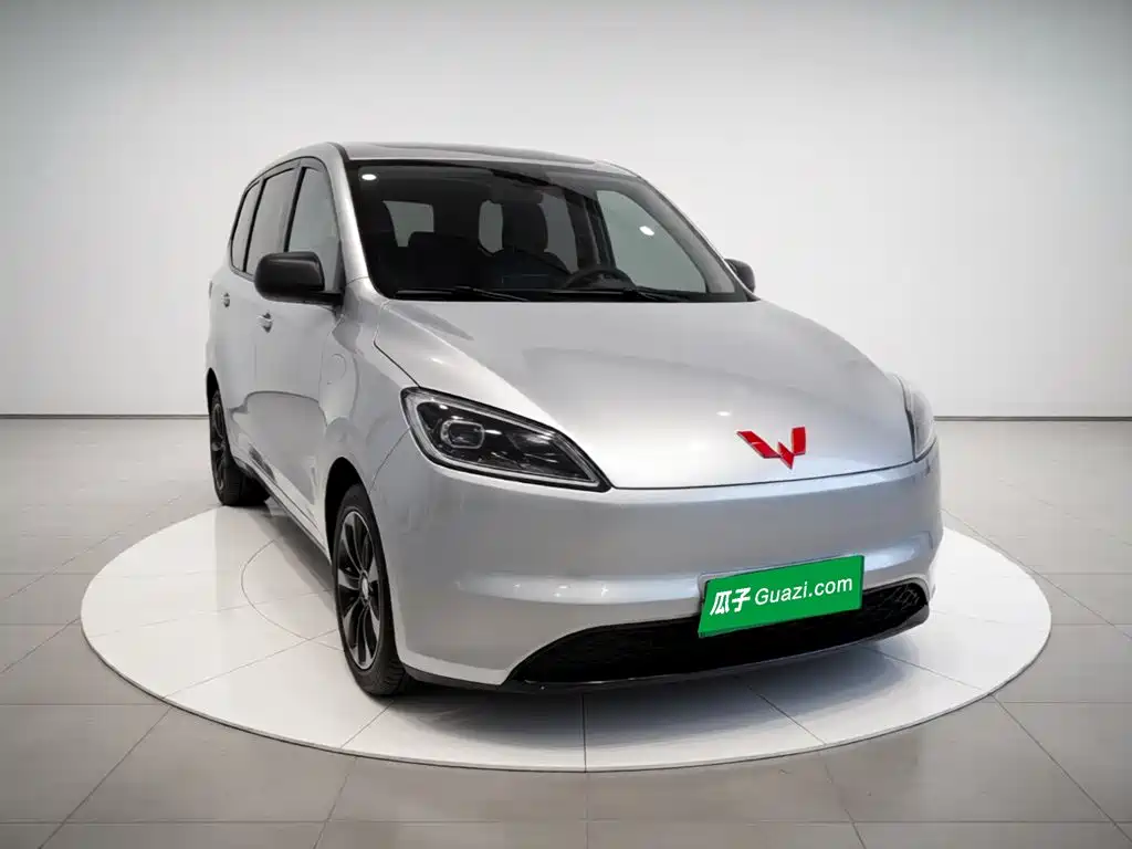 Wuling Hongguang New Energy 2024 pure electric version 300KM practical купить на сайте DeffCars