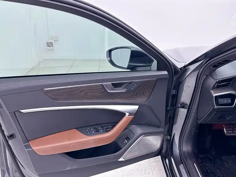 Audi A6L 2022 45 TFSI Premium Dynamic Model купить на сайте DeffCars