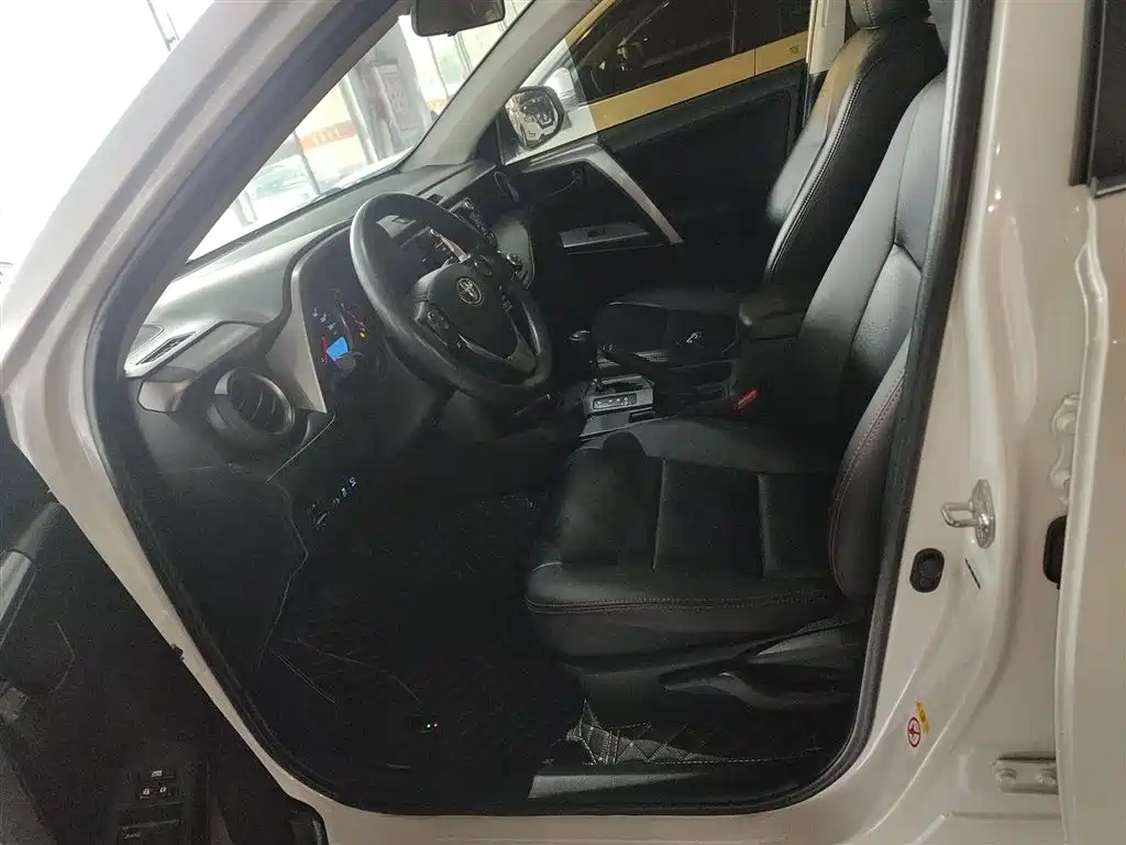 RAV4 Rongfang 2016 2.0L CVT two-wheel drive comfort version National V купить на сайте DeffCars
