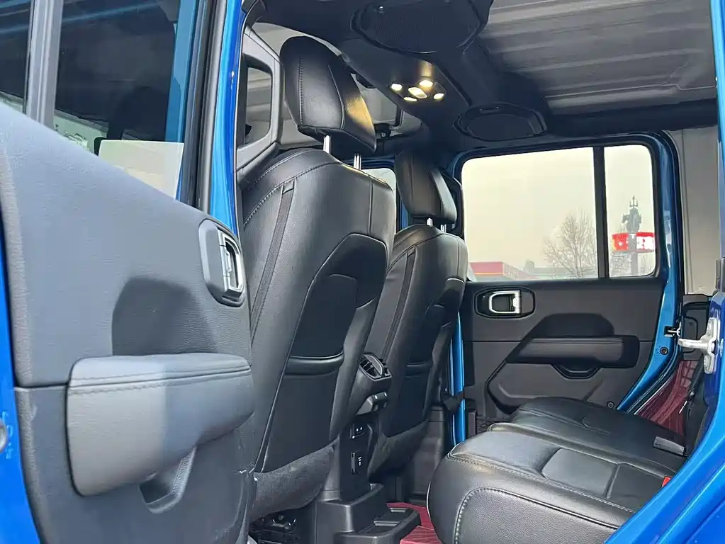 Wrangler 2022 2.0T Highlander Four-Door Edition купить на сайте DeffCars