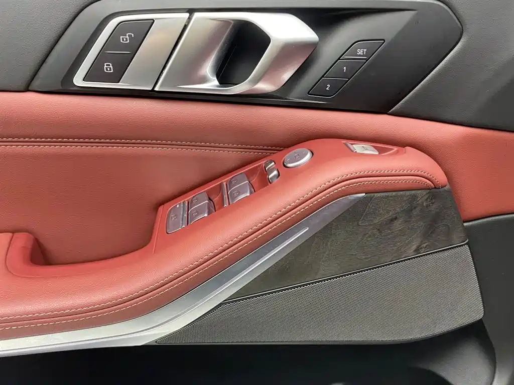 BMW X5 2023 xDrive 30Li M Sports Package купить на сайте DeffCars