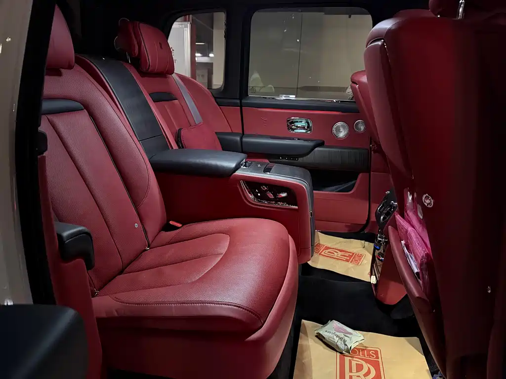 Cullinan 2018款 四座版 купить на сайте DeffCars