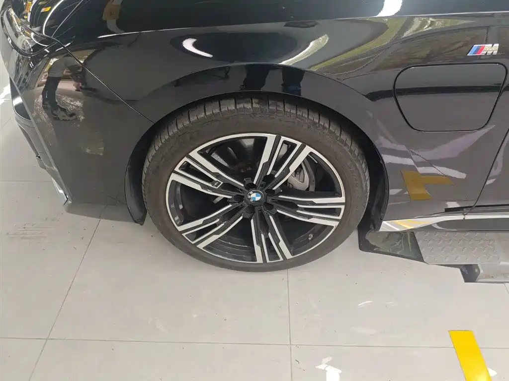 BMW i7 2023 eDrive50L Exclusive M Sports Package купить на сайте DeffCars