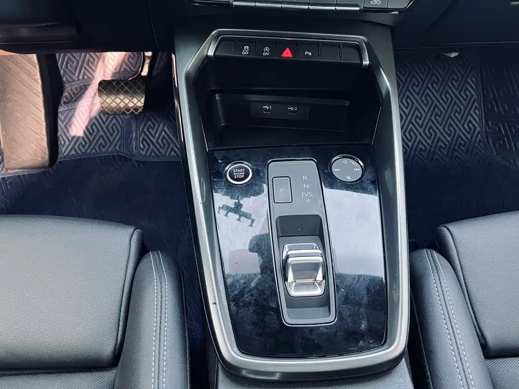 Audi A3 2021 Sportback 35 TFSI luxury sports model купить на сайте DeffCars