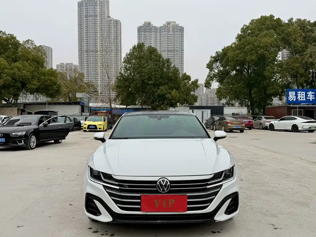 FAW-Volkswagen CC 2024 330TSI Dazzling Edition купить на сайте DeffCars