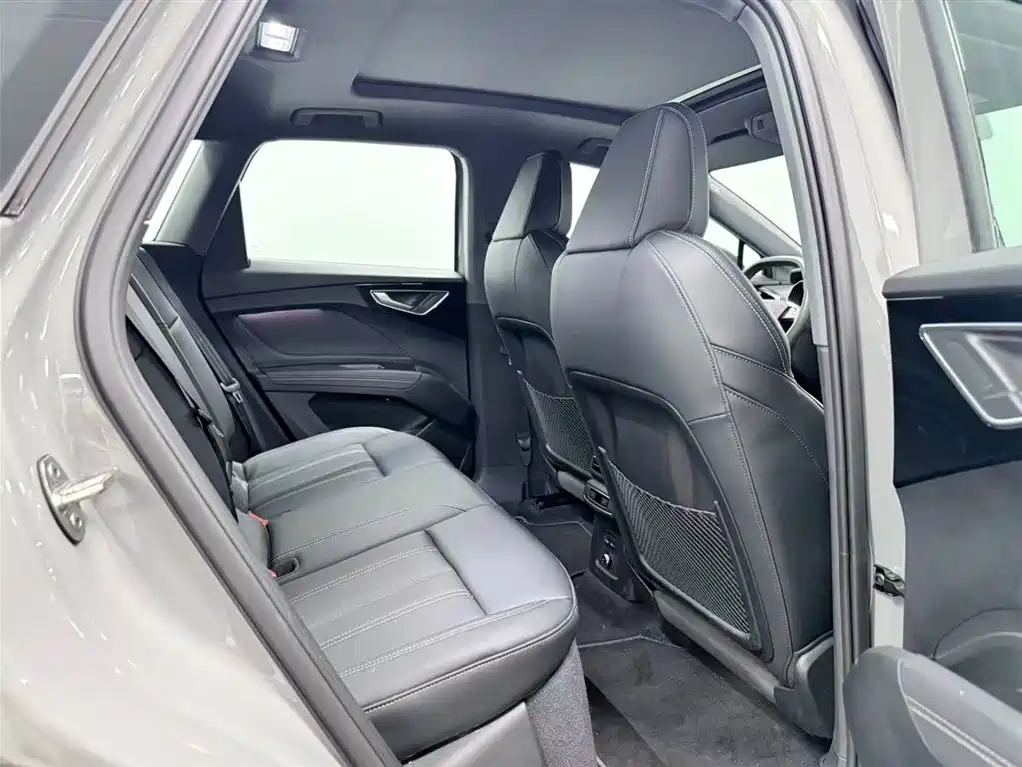 Audi Q4 e-tron 2024 40 e-tron Creative Edition купить на сайте DeffCars
